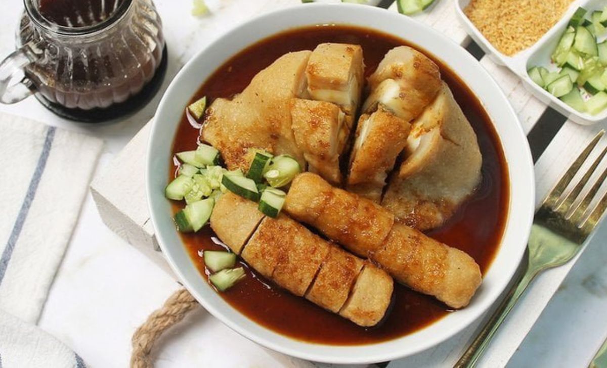 pempek 34 provinsi makanan khas daerah di indonesia